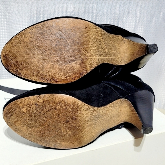 Nine West Black Suede & Strappy Mid-Calf Heeled Pull On Style Boots (9M) - Picture 13 of 13